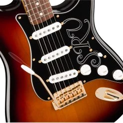 Electric Guitars Fender Stevie Ray Vaughan Stratocaster - 3 Colour Sunburst - Pau Ferro Fretboard