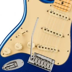 Electric Guitars Fender - American Ultra Stratocaster® Left-Hand, Rosewood Fingerboard, Cobra Blue