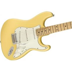 Fender Player Stratocaster - Buttercream - Maple Neck