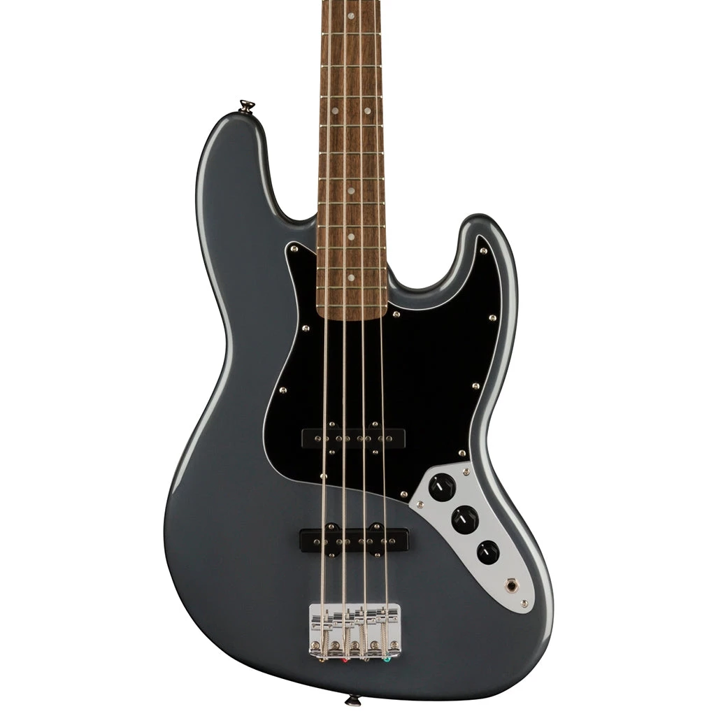Bass Guitars Squier - Affinity Series™ Jazz Bass®, Laurel Fingerboard, Black Pickguard, Charcoal Frost Metallic