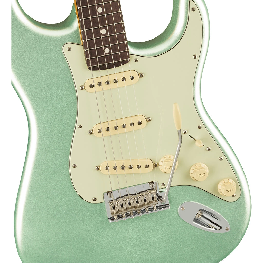 Electric Guitars Fender - American Professional II Stratocaster® - Rosewood Fingerboard - Mystic Surf Green