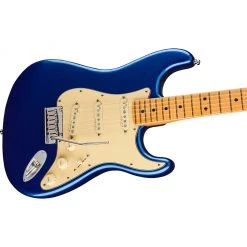 Fender - American Ultra Stratocaster - Cobra Blue - Maple Neck