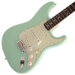 Fender - Made In Japan Traditional'60s Stratocaster, Rosewood Fingerboard - Surf Green Electric Guitars