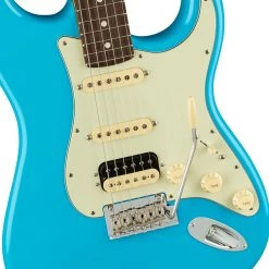 Electric Guitars Fender - American Professional II Stratocaster® HSS - Rosewood Fingerboard - Miami Blue