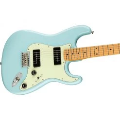 Fender - Noventa Stratocaster® - Maple Fingerboard - Daphne Blue