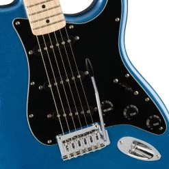 Fender Squier Affinity Stratocaster Black Pick Guard - Lake Placid Blue - Maple Electric Guitars