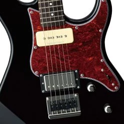 Yamaha PAC611H Pacifica Electric Guitar - Black